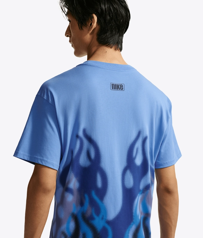 SPORTSWEAR GENDER NEUTRAL GRAPHIC TEE