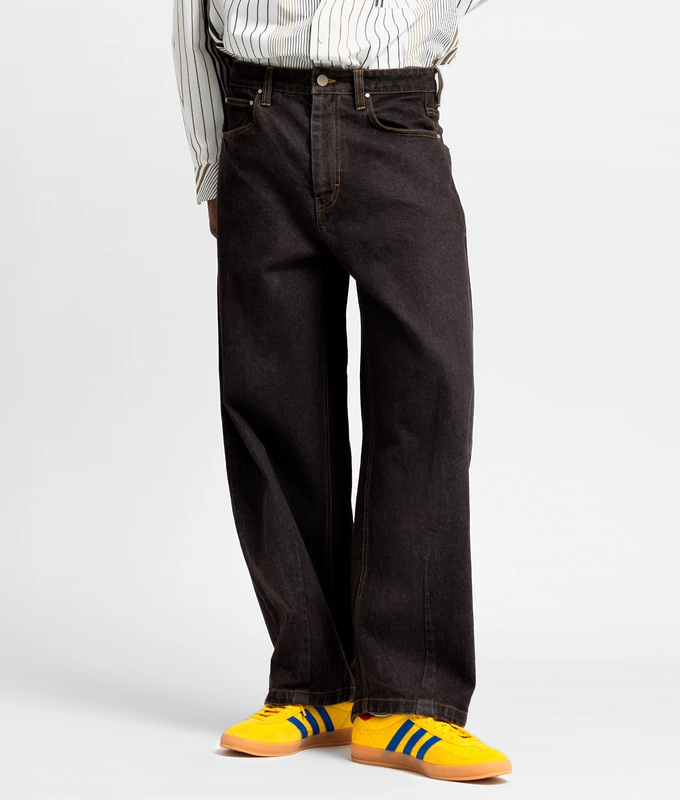 Barrel Leg Jeans
