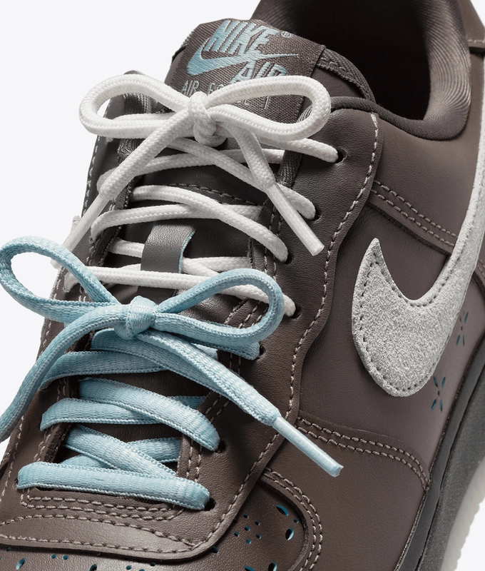 AIR FORCE 1 '07 LV8 FEMME