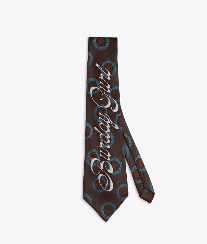 VNV Reworked Tie 'Burday Girl'