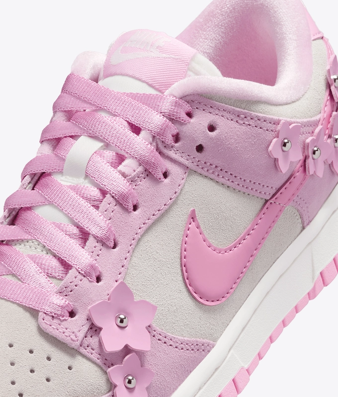 DUNK LOW SE