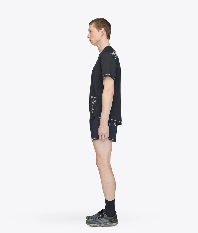 GRAPHIC RUNNING TEE