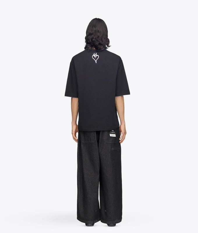 CHITO GRAPHIC TEE