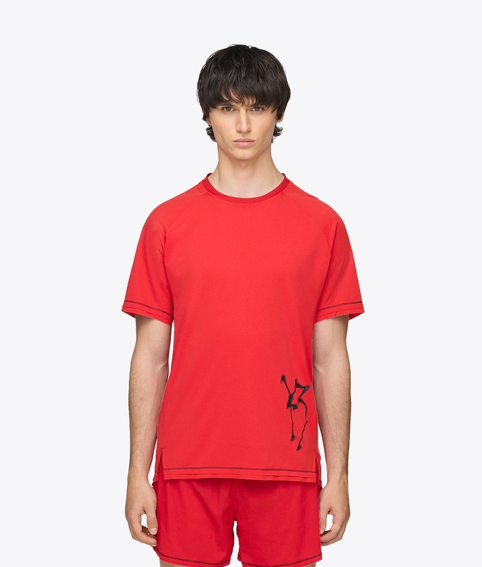 GRAPHIC RUNNING TEE