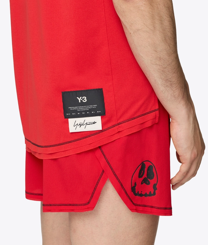 GRAPHIC RUNNING TEE