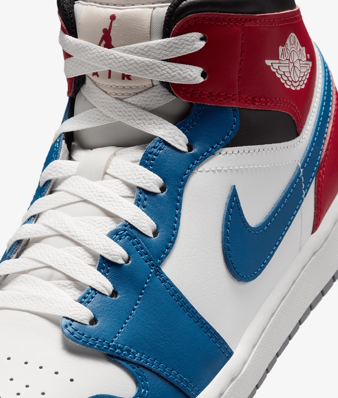 AIR JORDAN 1 MID