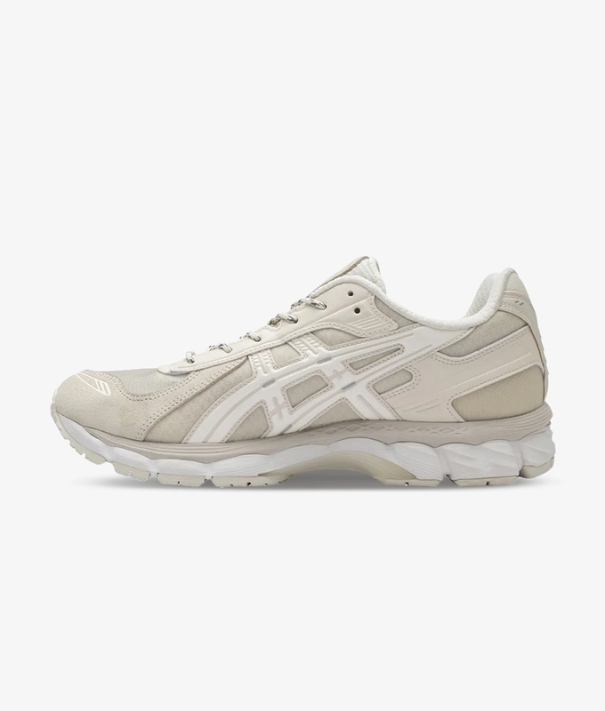 X INVINCIBLE X MADNESS GEL-KAYANO 121