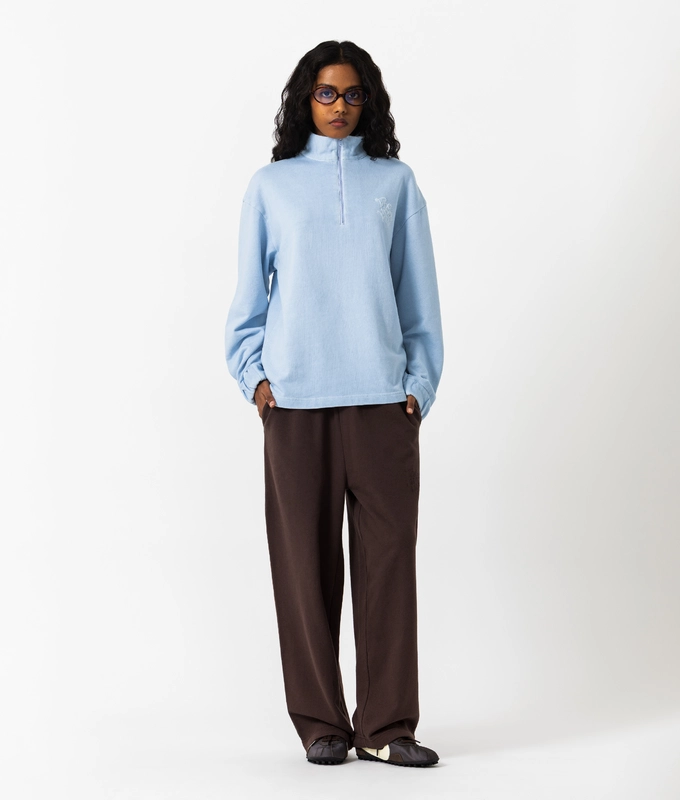 ESSENTIALS QUARTER ZIP SWEATSHIRT