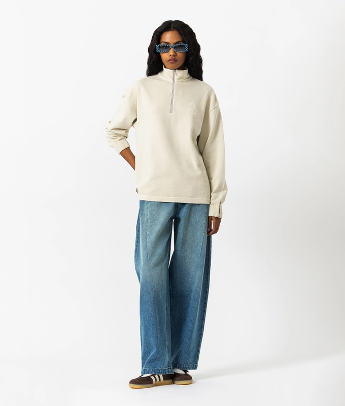 ESSENTIALS QUARTER ZIP SWEATSHIRT