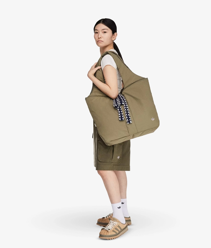 X CLOT TOTE