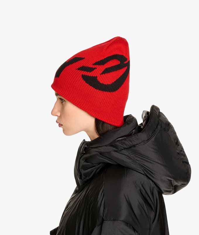 GRAPHIC LOGO BEANIE