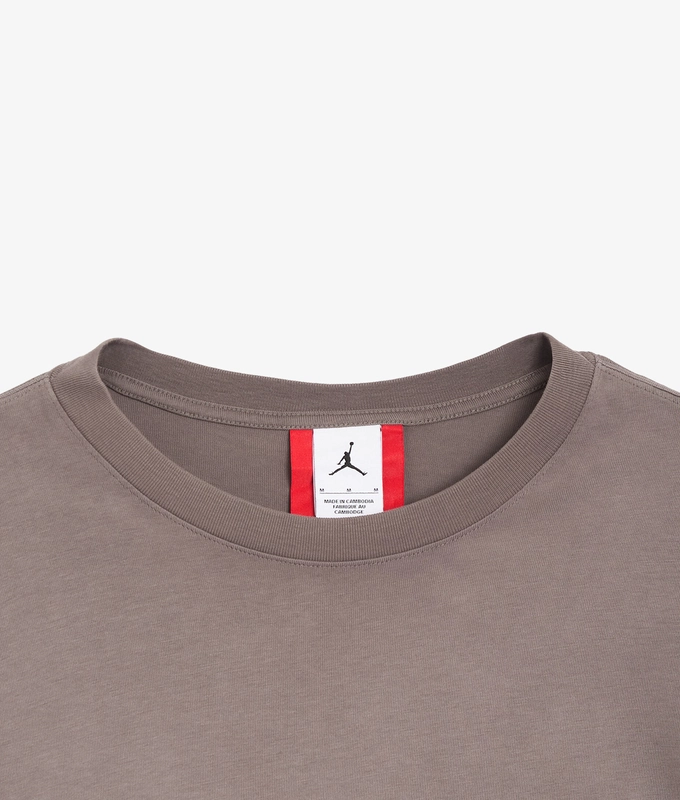ESSENTIALS TEE