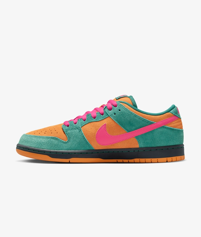 SB DUNK LOW PRO