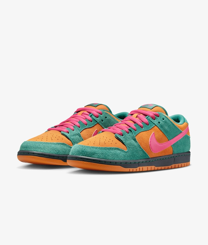 SB DUNK LOW PRO