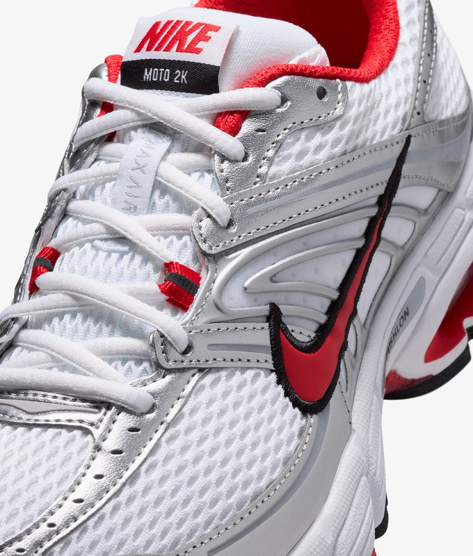 AIR MAX MOTO 2K