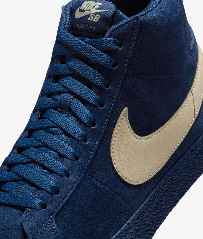 SB ZOOM BLAZER MID