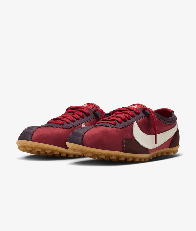 MOON SHOE