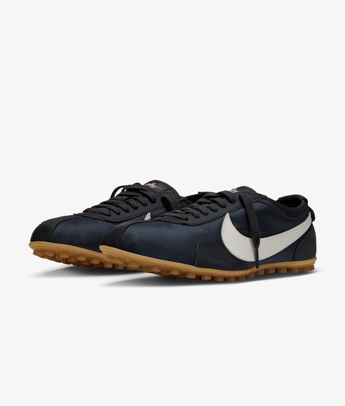 MOON SHOE