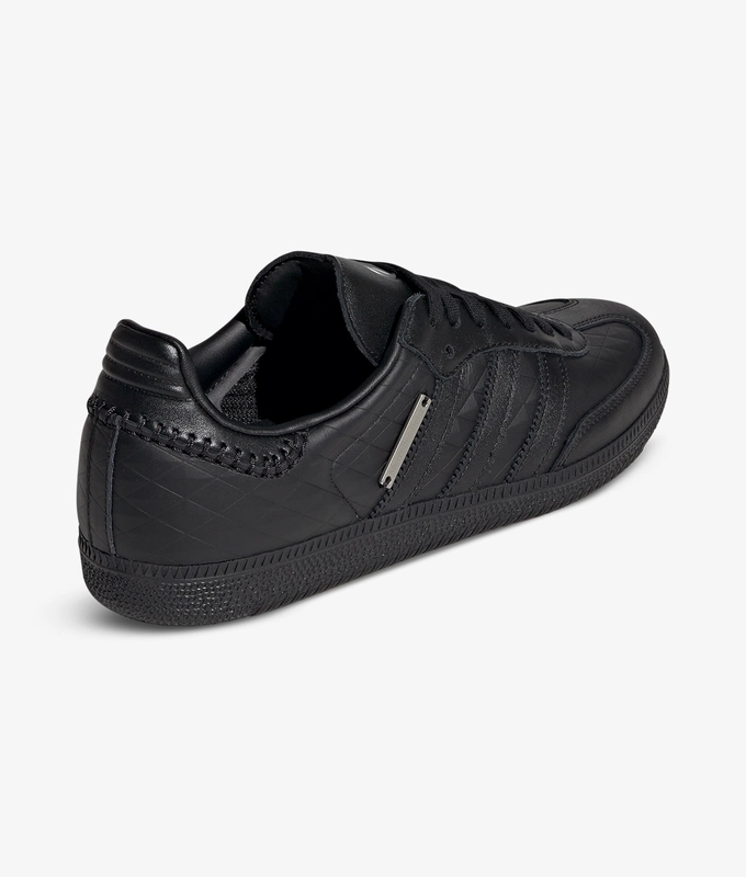 SAMBA OG MERCEDES
