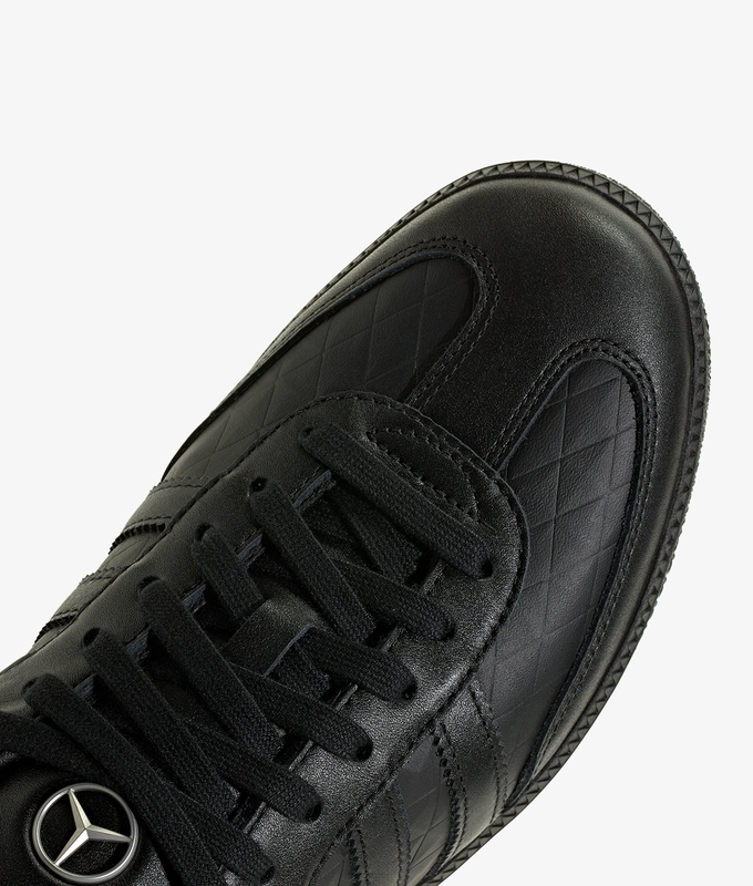 SAMBA OG MERCEDES