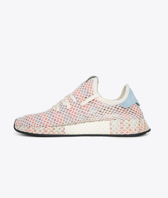 DEERUPT PRIDE 'CORE WHITE / ASH GREY' 