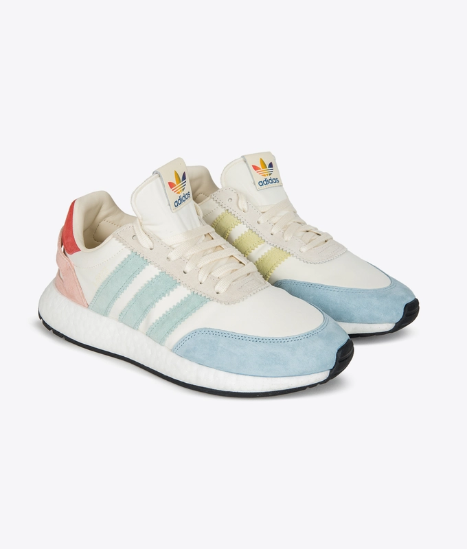 I-5923 PRIDE 'CORE WHITE / CORE BLACK'