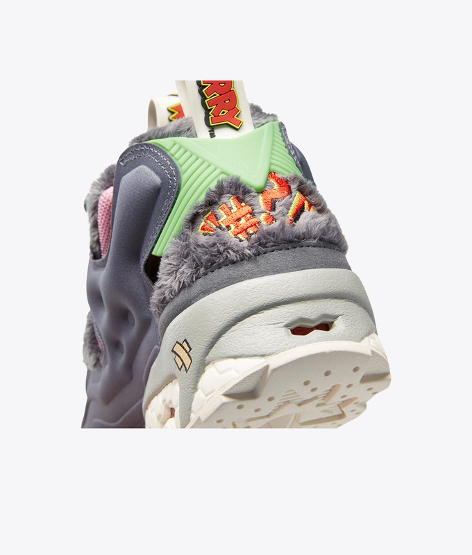 TOM AND JERRY INSTAPUMP FURY OG MU 'cold grey 6/hero yellow/black'