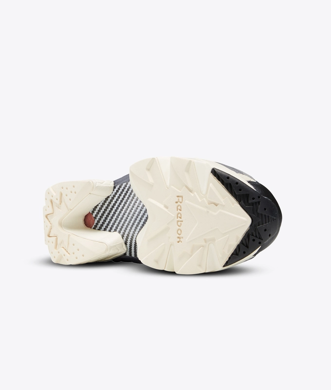 TOM AND JERRY INSTAPUMP FURY OG MU 'cold grey 6/hero yellow/black'