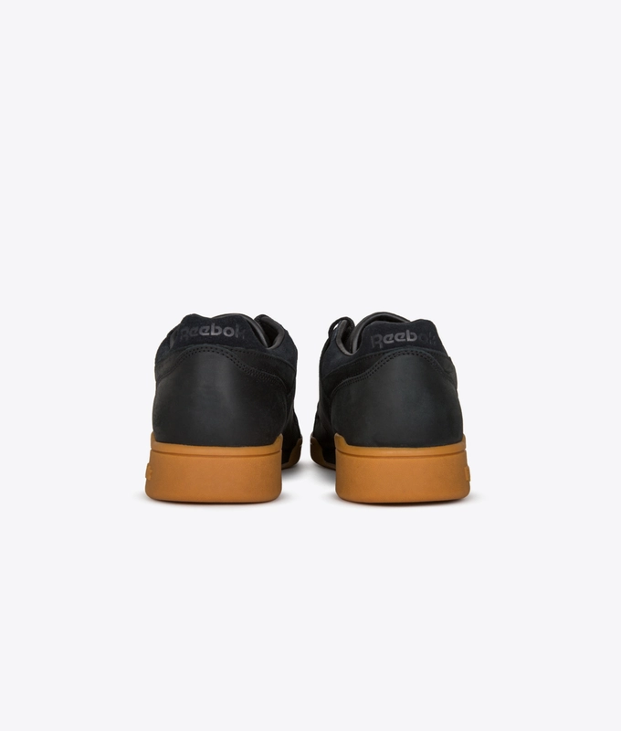 WORKOUT PLUS X THE HUNDREDS 'BLACK/RED RUSH/COLLEGIATE NAVY/WHITE