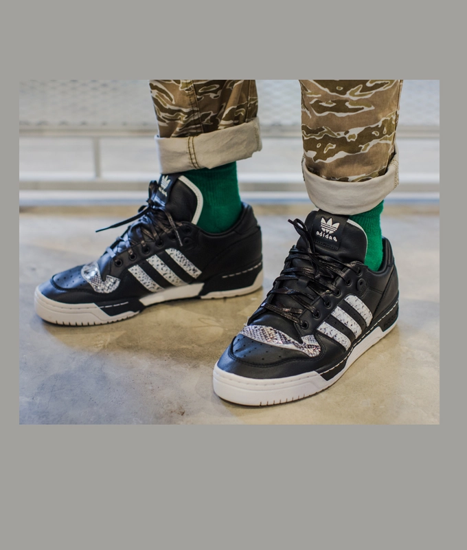 United Arrows  Sons RIVALRY LO 'CORE BLACK/CHALK WHITE'