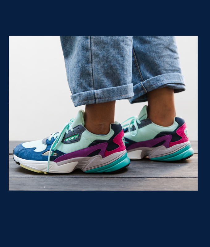 Falcon W 'MINT/COLLEGIATE NAVY'