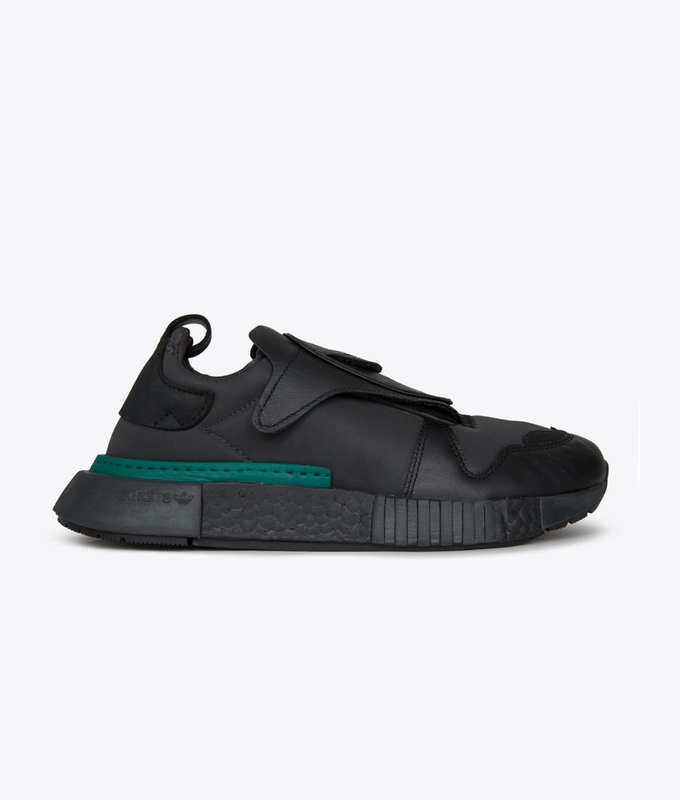 FUTUREPACER 'CORE BLACK/CARBON'