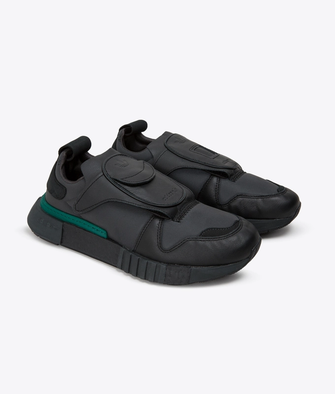 FUTUREPACER 'CORE BLACK/CARBON'