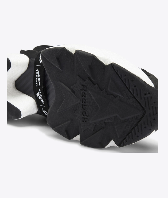 INSTAPUMP FURY BOOST 'BLACK / WHITE / PANTONE'