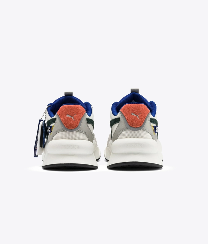 RS 98 Ader Error 'Whisper White-Surf The Web'
