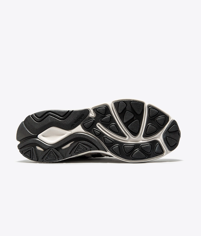 LXCON 'orbit grey/core black/CHALK PEARL S18'