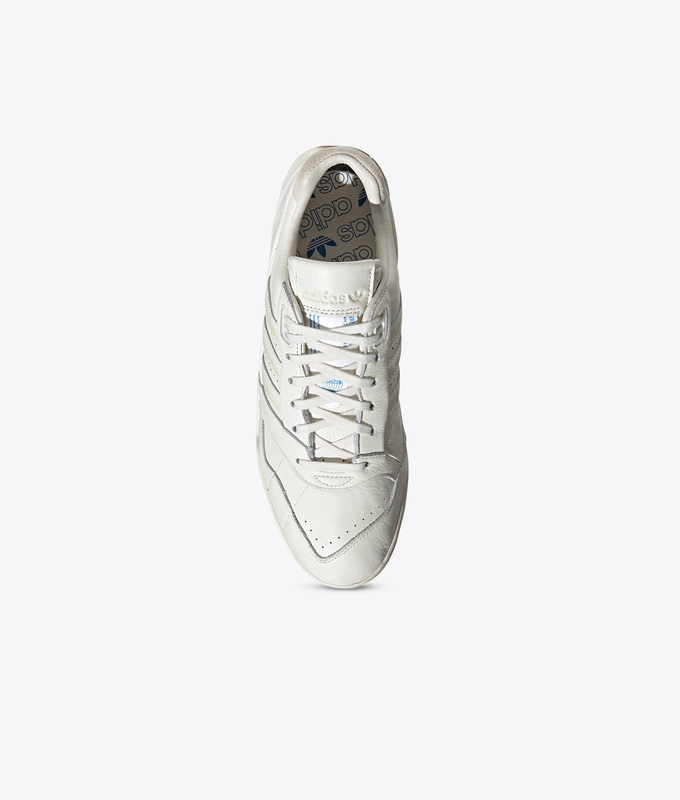 AR TRAINER 'off white/off white/off white'