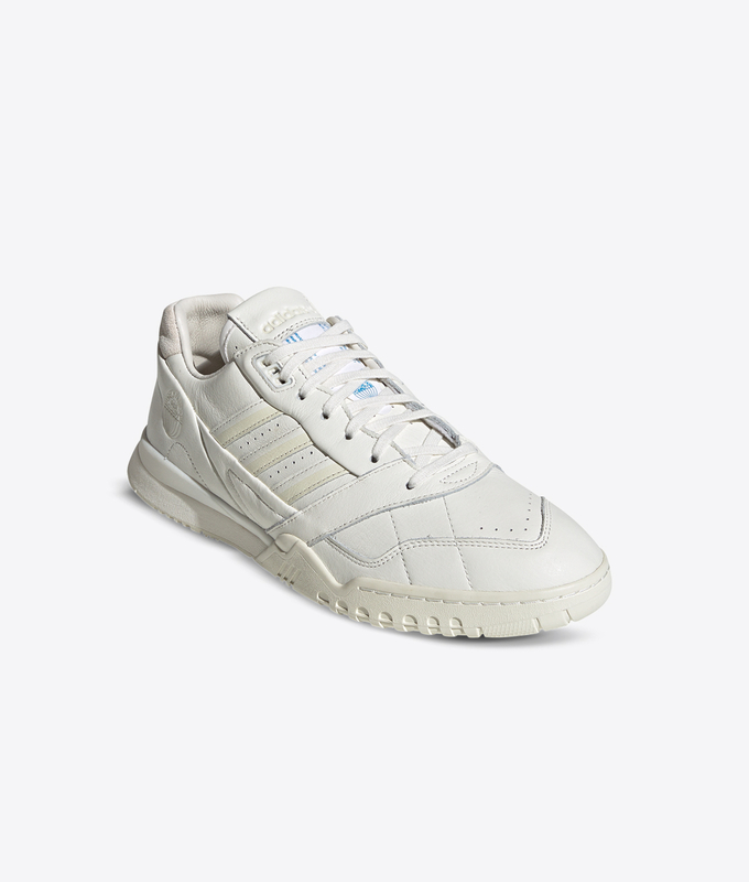 AR TRAINER 'off white/off white/off white'