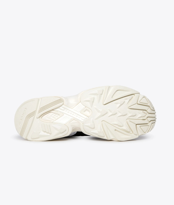 YUNG-96 'CORE BLACK/OFF WHITE'