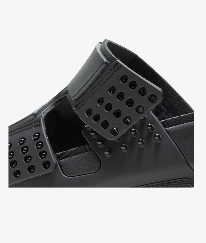 JORDAN HYDRO 8 'BLACK/BLACK'