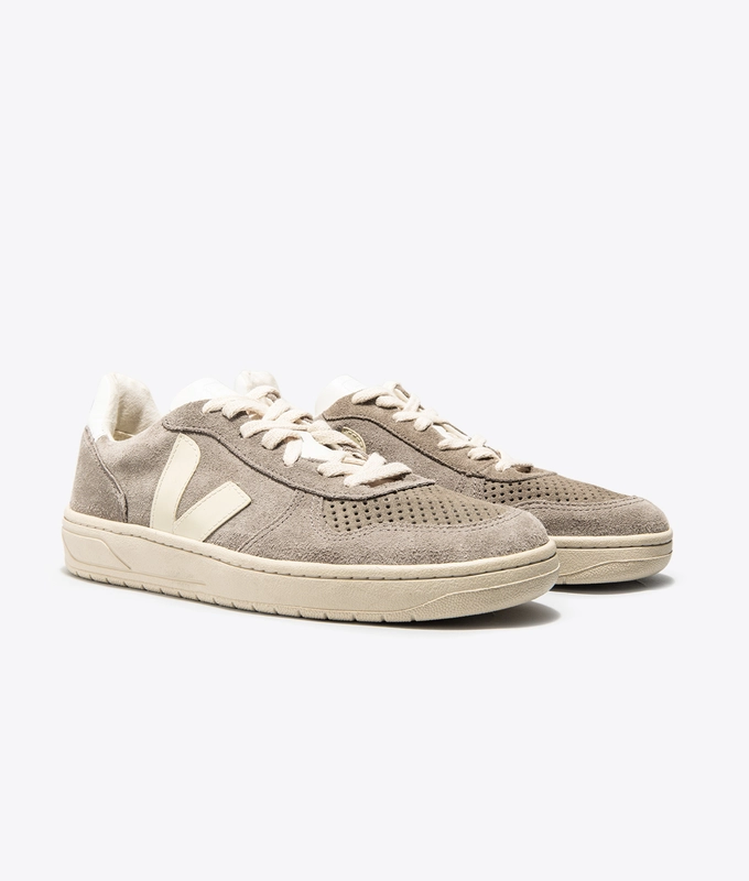 Veja V10 SUEDE 'MOONROCK'