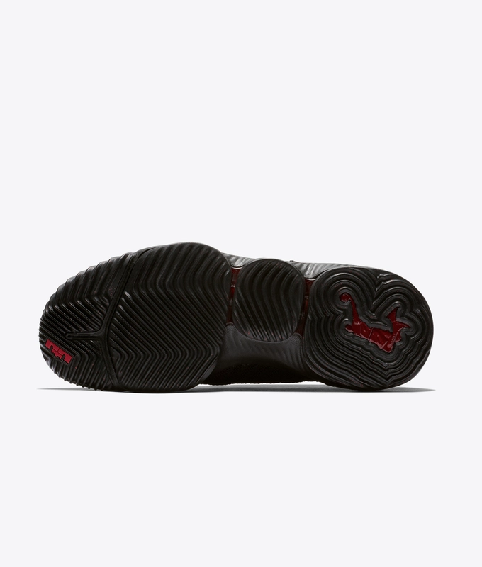 LEBRON XVI 'BLACK/BLACK-UNIVERSITY RED'