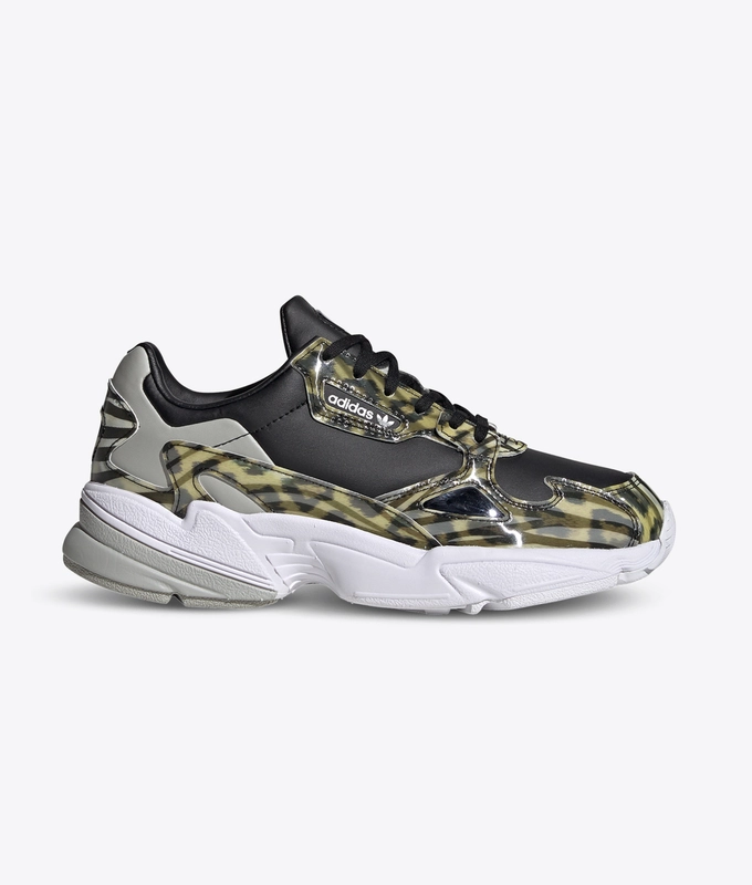 FALCON out Loud 'Core Black / Metal Grey / Cloud White'