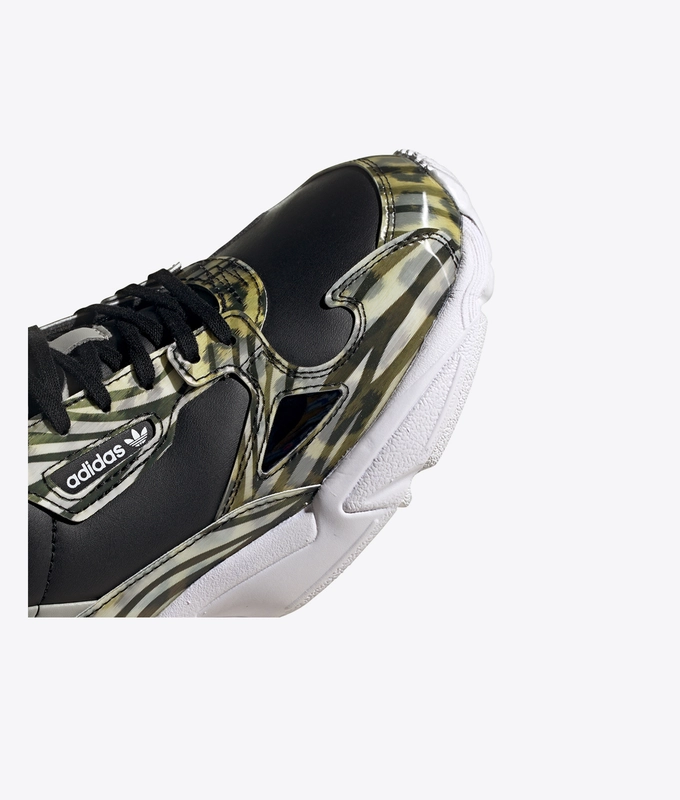 FALCON out Loud 'Core Black / Metal Grey / Cloud White'