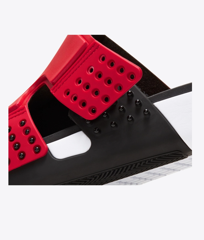 JORDAN HYDRO 8 'GYM RED/BLACK-WHITE'