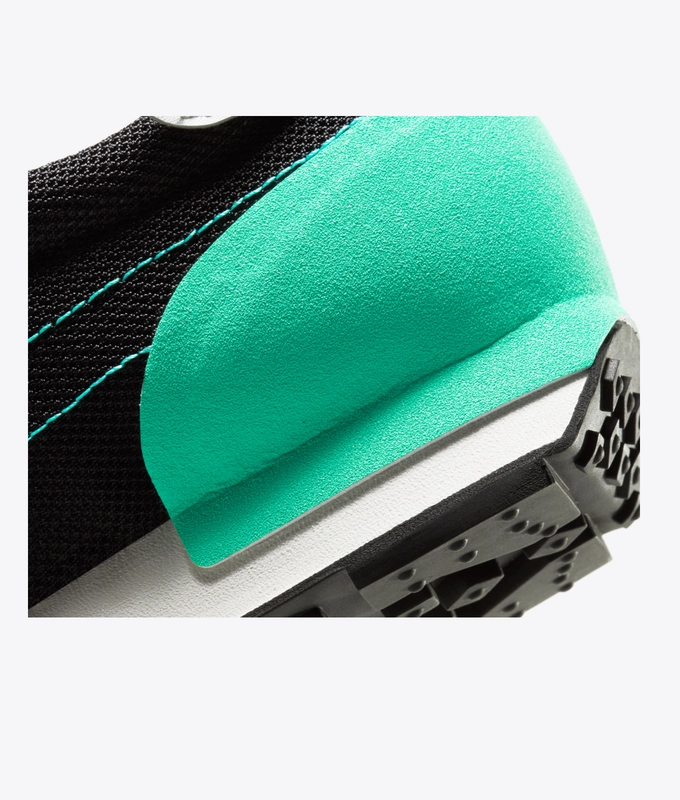 NIKE DBREAK-TYPE 'BLACK/MENTA-SUMMIT WHITE-ANTHRACITE'