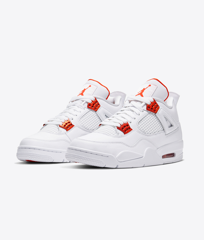 AIR JORDAN 4 RETRO SE 'WHITE/TEAM ORANGE-METALLIC SILVER'