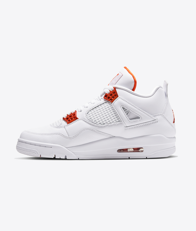 AIR JORDAN 4 RETRO SE 'WHITE/TEAM ORANGE-METALLIC SILVER'