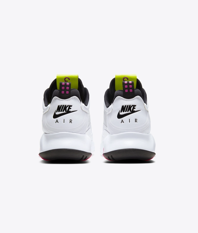 JORDAN MAX 200 'WHITE/BLACK-ACTIVE FUCHSIA-CYBER'