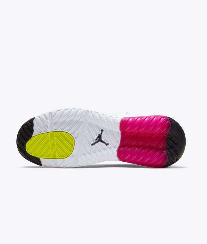 JORDAN MAX 200 'WHITE/BLACK-ACTIVE FUCHSIA-CYBER'